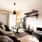 Elegant Spacious With Private Balcony * Salonic