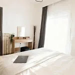 Elegant Spacious With Private Balcony Apartament *