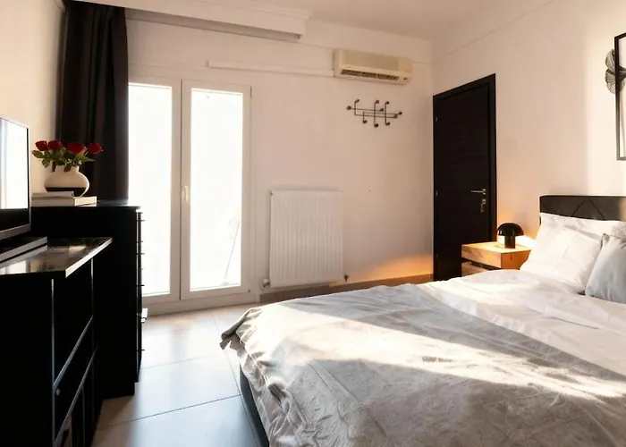 Appartement Elegant Spacious With Private Balcony