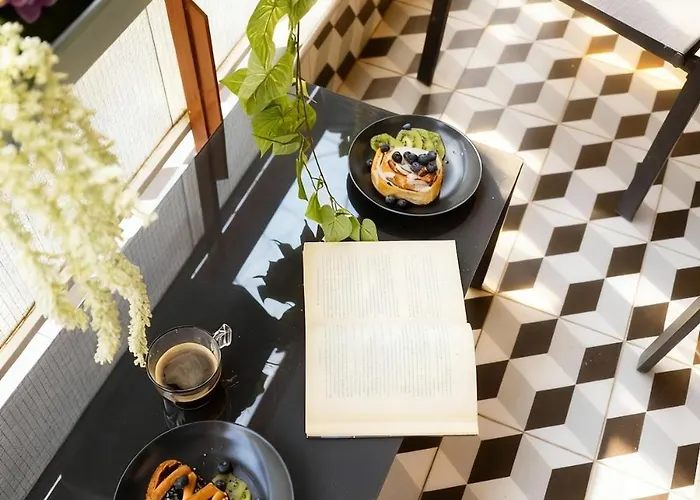 Elegant Spacious With Private Balcony Szaloniki